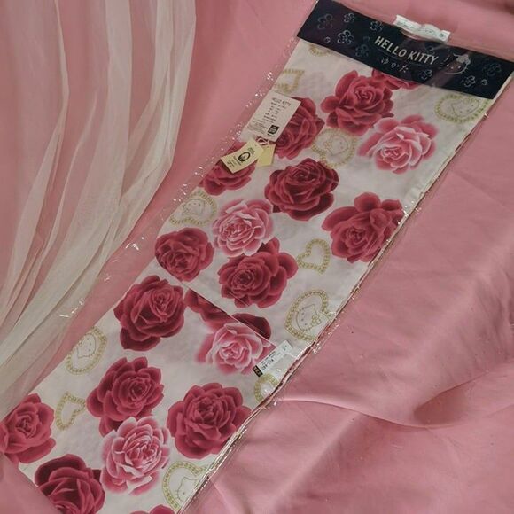 Rare Hello Kitty Rose Red Pink Kimono Yukata Geta Women Robe Japan Vintage Retro - Picture 4 of 15